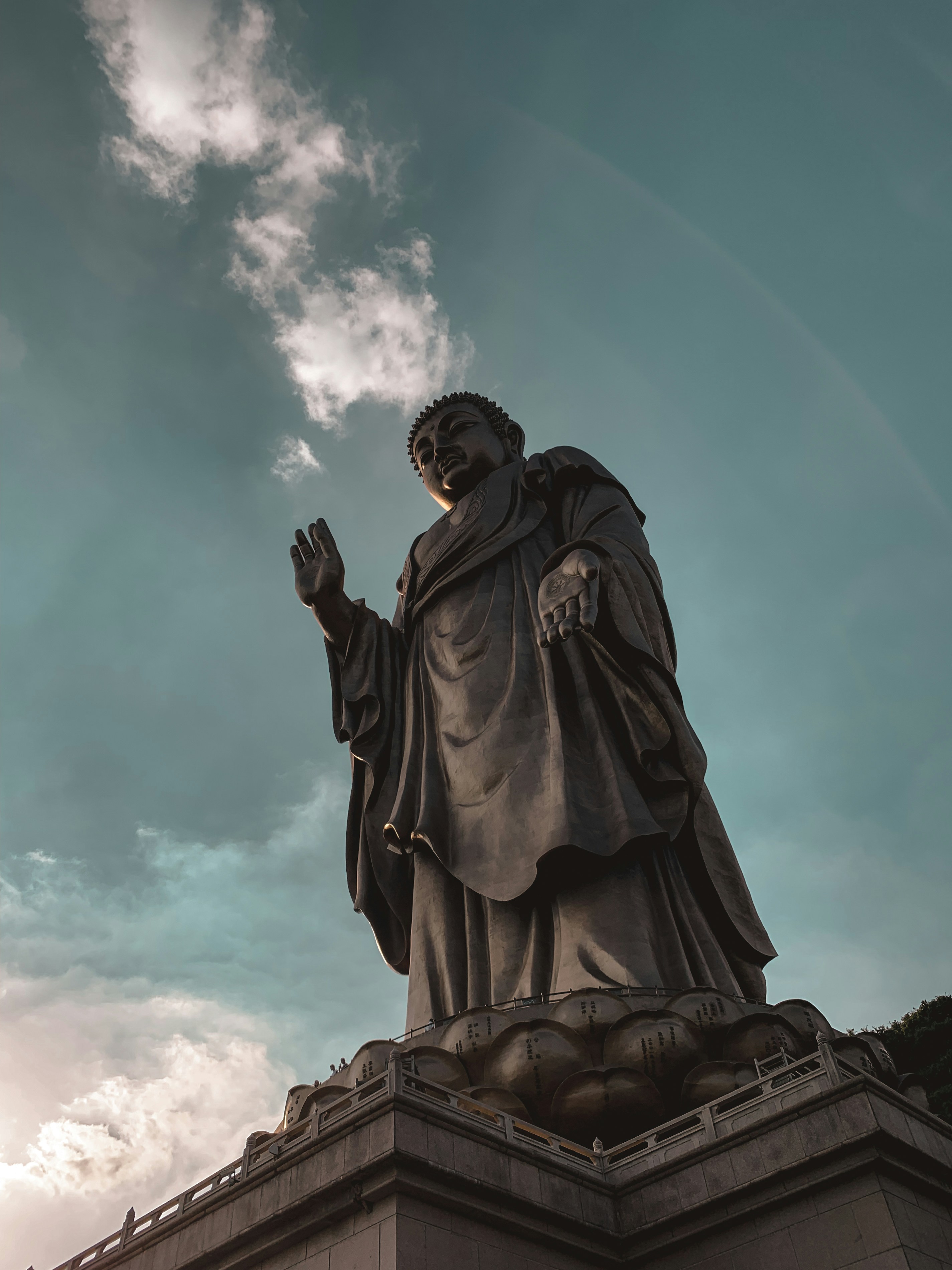 What are the classics of Buddhism?